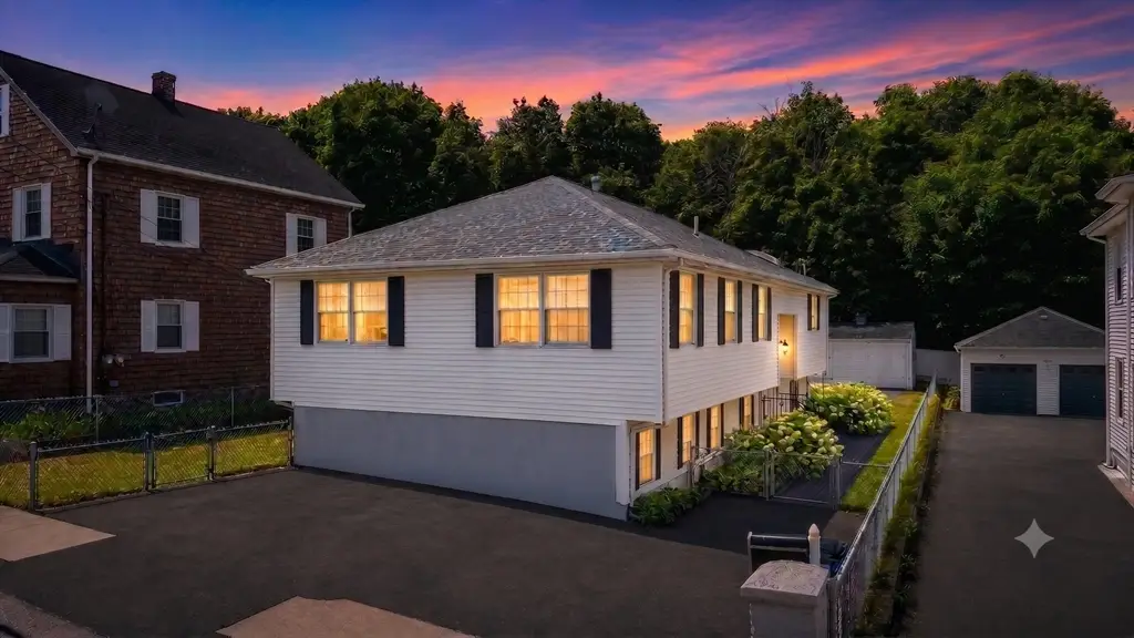 7 Hingston St, Peabody, MA 01960 - #1