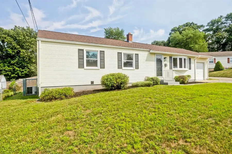 11 Mountainview St, Chicopee, MA 01020 - #2