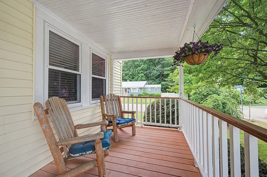 26 W Leonard St, Foxboro, MA 02035 - #2