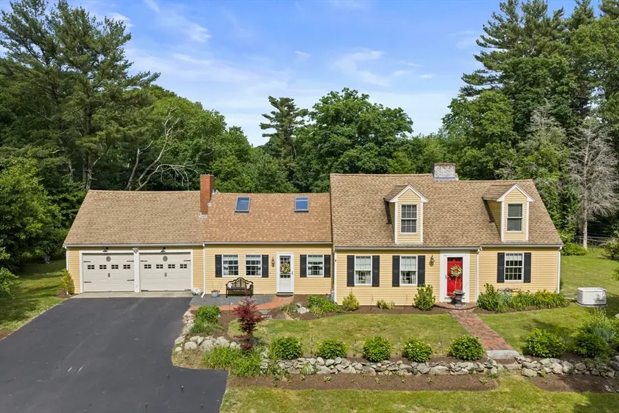 205 W Elm St, Pembroke, MA 02359 - #2