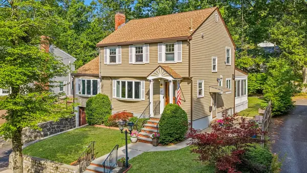 17 Keane Rd, Boston, MA 02132