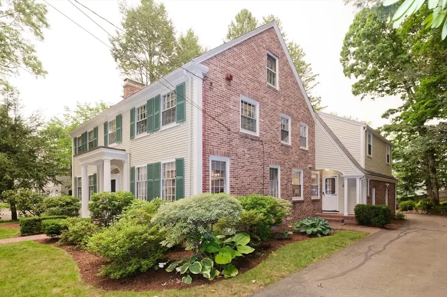 133 Arnold Rd, Newton, MA 02459 - #2