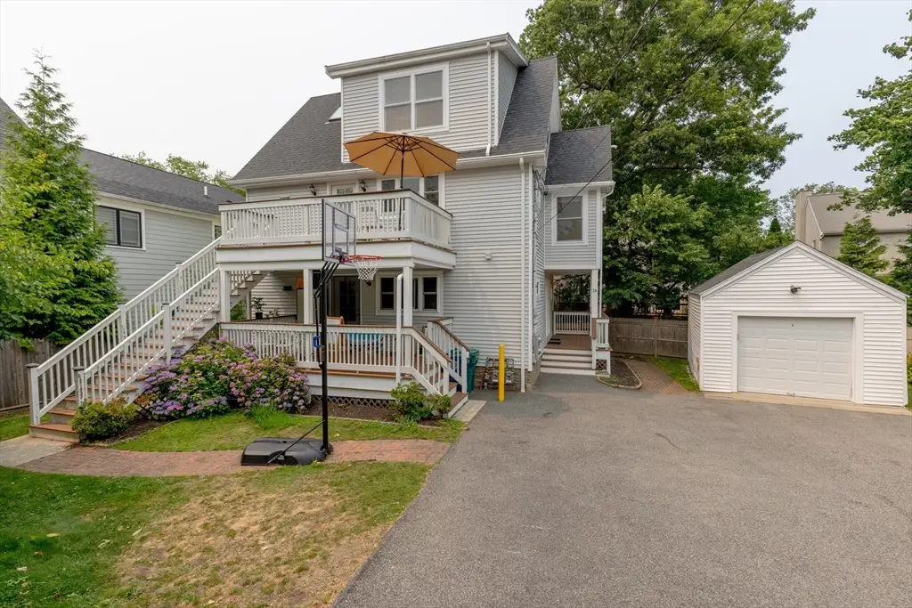 28 Beecher Pl #B, Newton, MA 02459 - #1