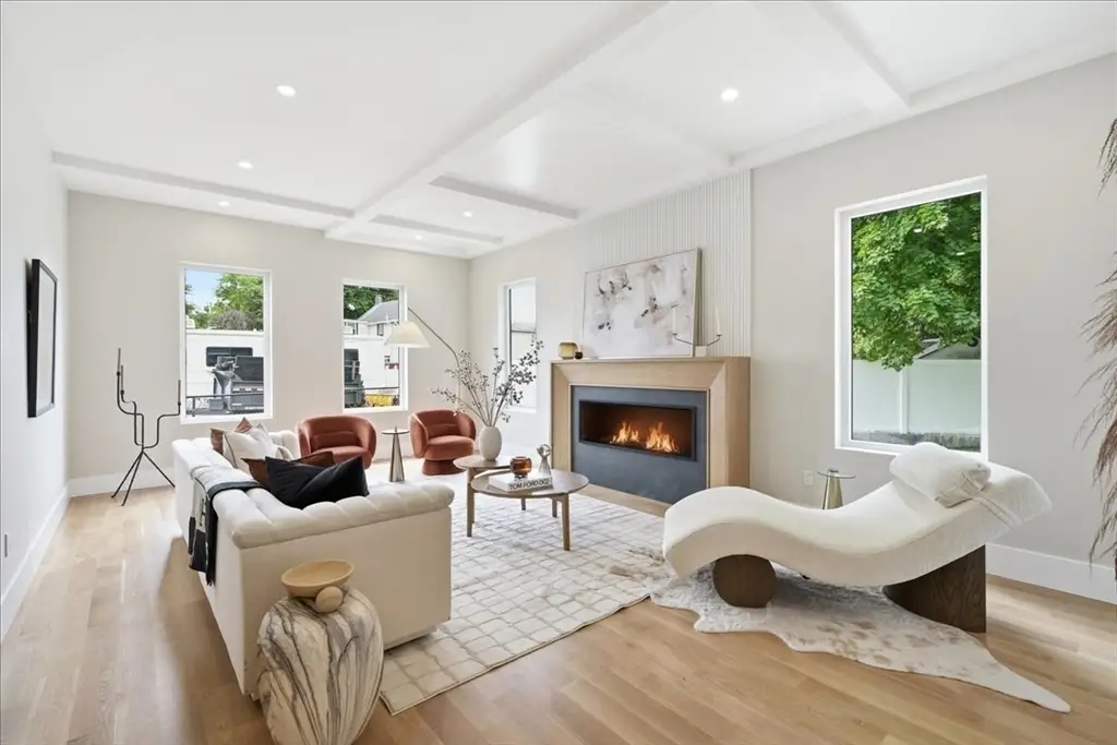 262 River St, Newton, MA 02465 - #1