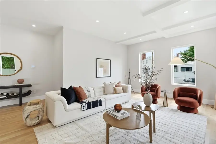 262 River St, Newton, MA 02465 - #2