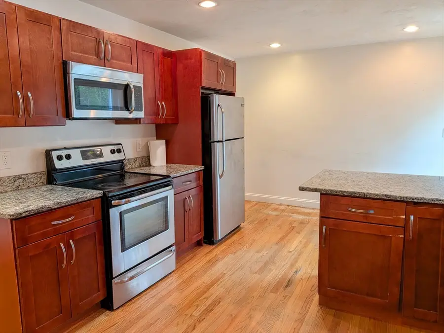 12 Woodbury Ct #12, Salem, MA 01970 - #3