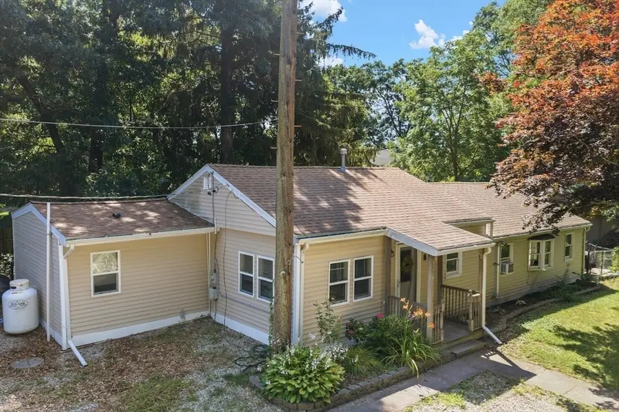 8 Martel St, Acushnet, MA 02743 - #3