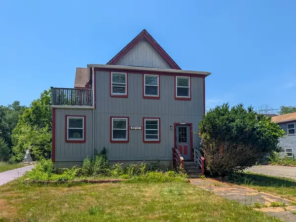 55 Liberty St, Taunton, MA 02718