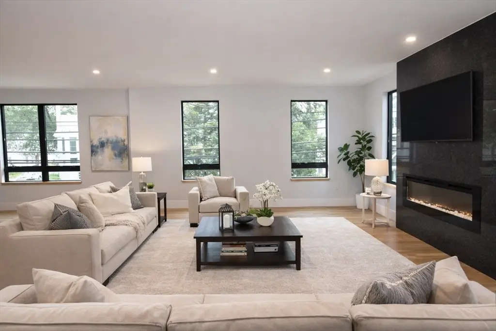 316 School St #1, Waltham, MA 02451 - #1