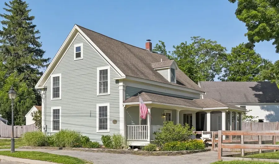 35 Elm Park, Groveland, MA 01834 - #2