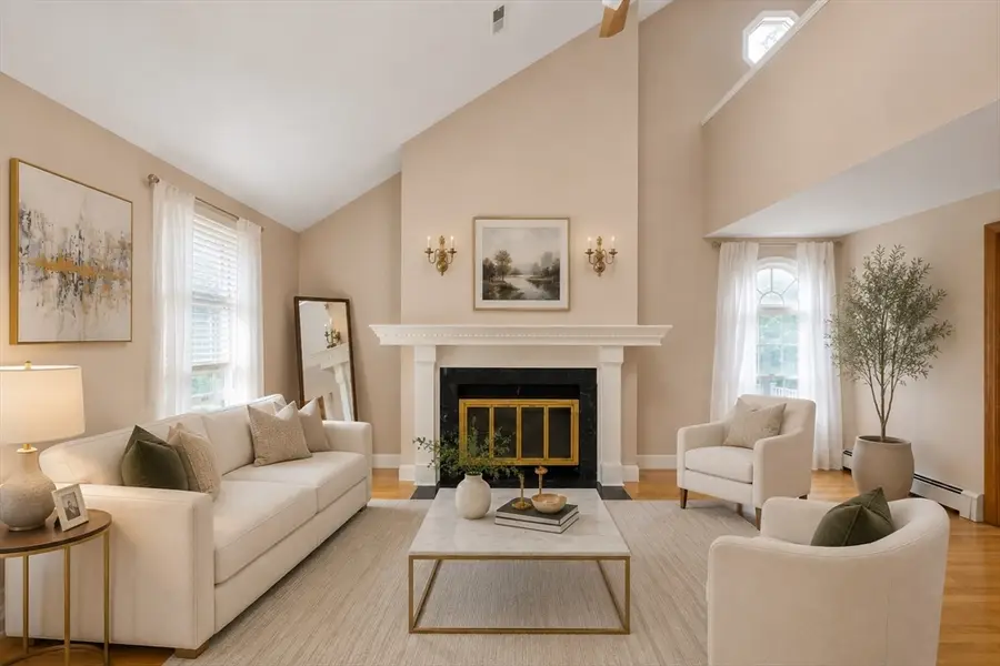 11 Stonewood Ln, Braintree, MA 02184 - #3
