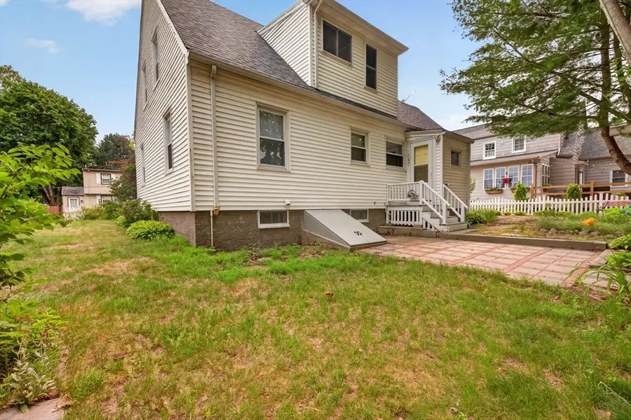414 Archer St, Fall River, MA 02720 - #3