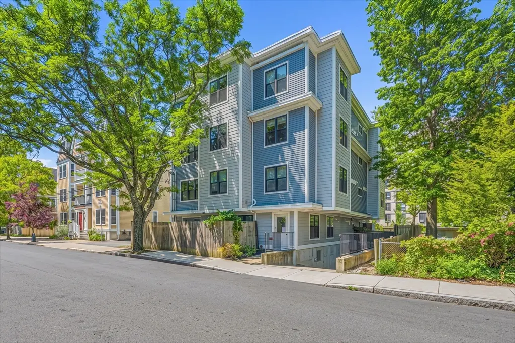192 Raymond St #4, Cambridge, MA 02140 - #1
