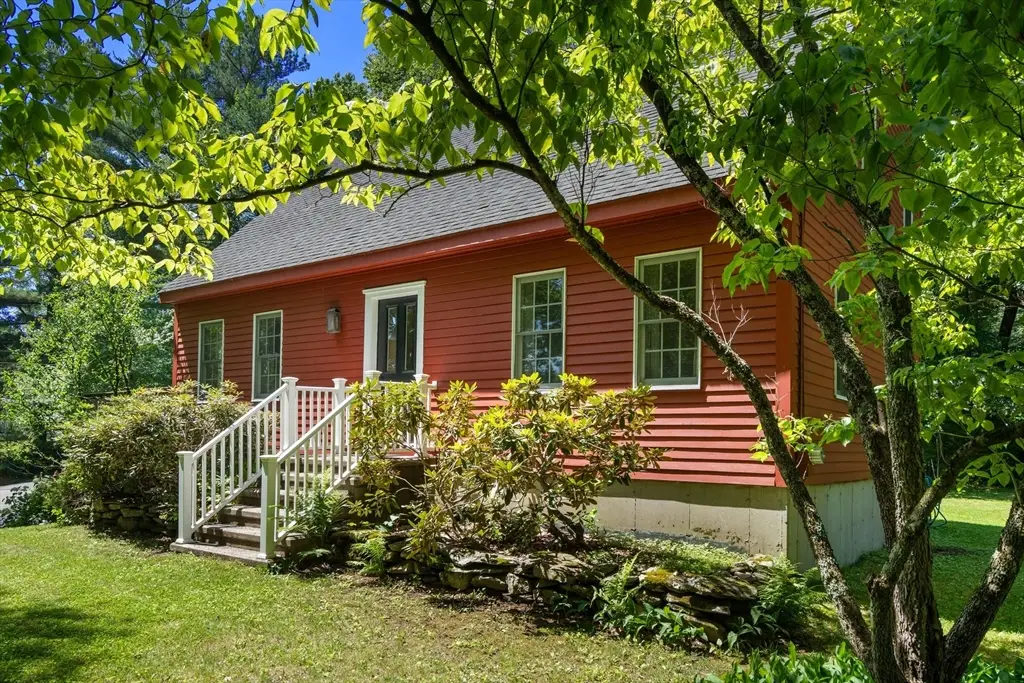 130 Burlingame Rd, Charlton, MA 01507 - #1