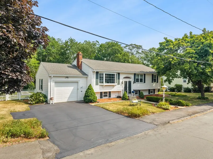 45 Sun Valley Dr, Braintree, MA 02184 - #2