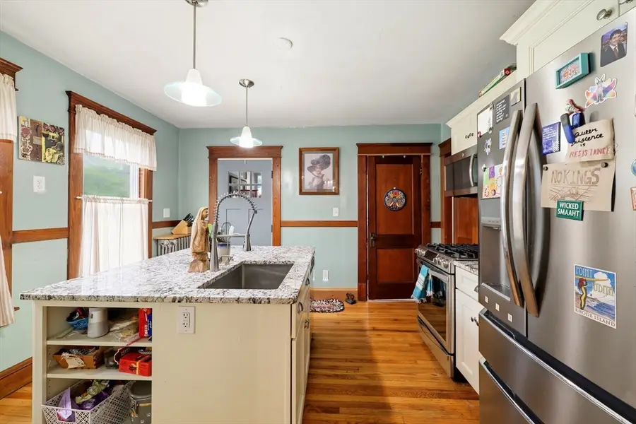 39 Claremont Ave, Holyoke, MA 01040 - #2