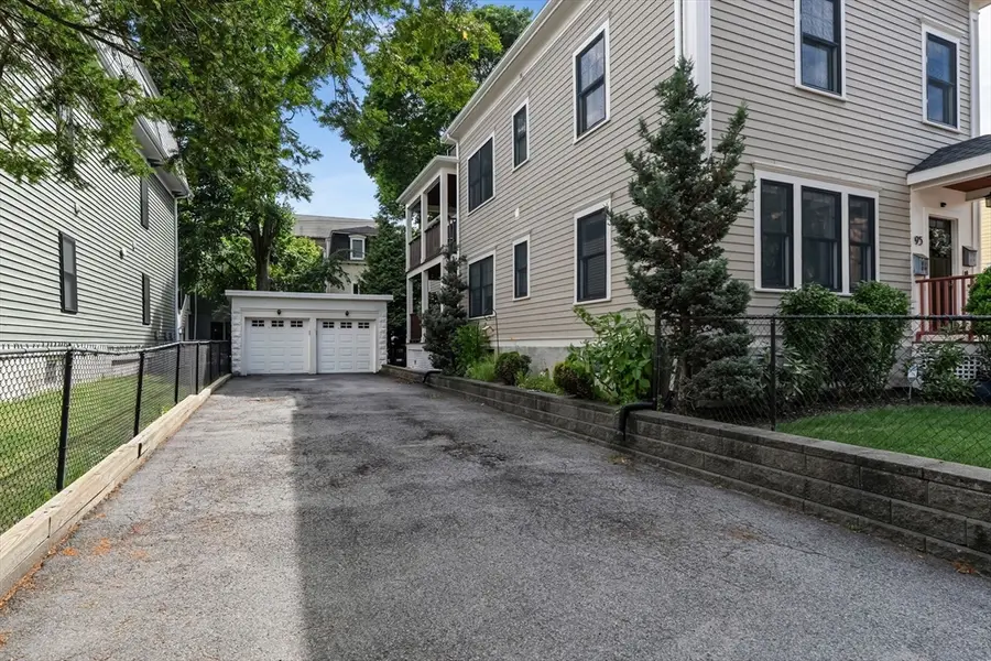 95 Green St #2, Boston, MA 02130 - #3