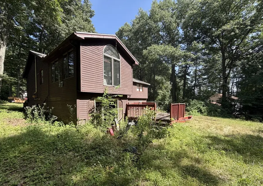 33 Juckett Hill Dr, Belchertown, MA 01007 - #2