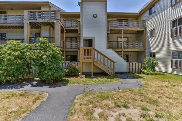800 Bearses Way #4EH, Barnstable, MA 02601