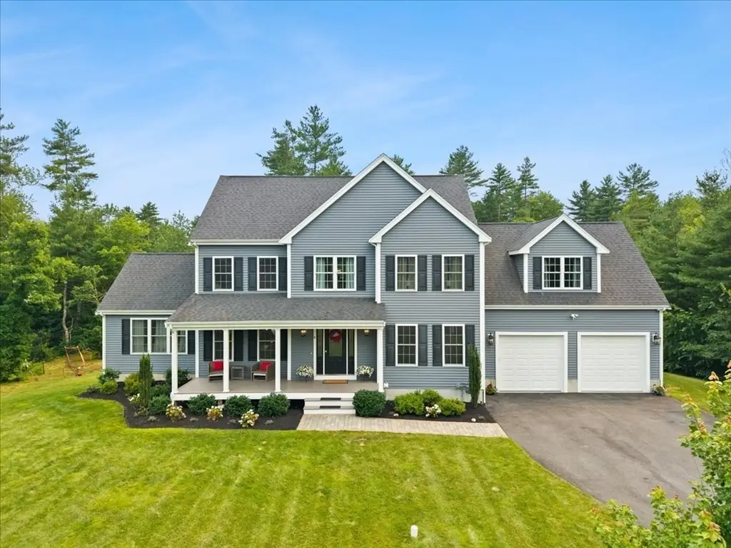 8 Paddock Cir, Middleboro, MA 02346 - #1