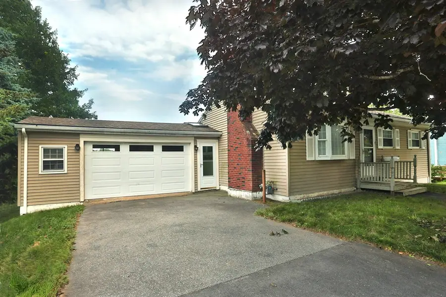 33 Johnson St, Newburyport, MA 01950 - #2