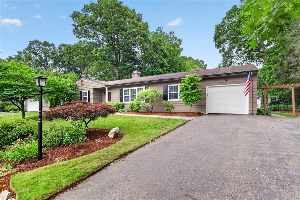 74 Lynnwood Ln, Worcester, MA 01609 - #1