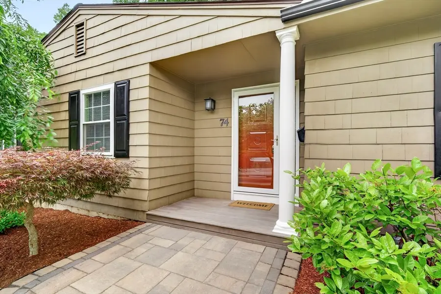 74 Lynnwood Ln, Worcester, MA 01609 - #2