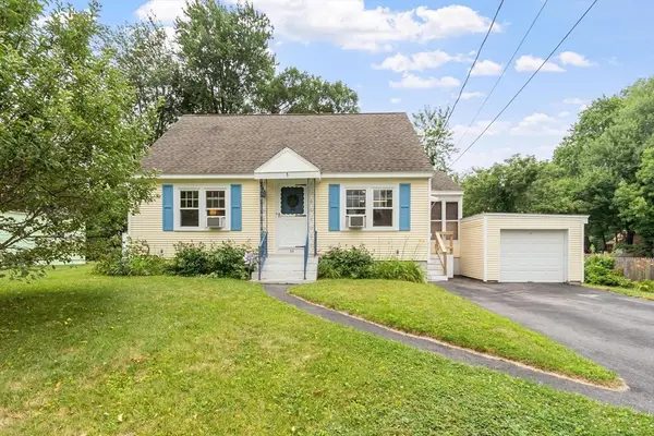 35 Natick St, Lunenburg, MA 01462
