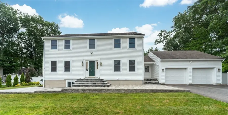 65 Tiffany Dr, Randolph, MA 02368 - #3