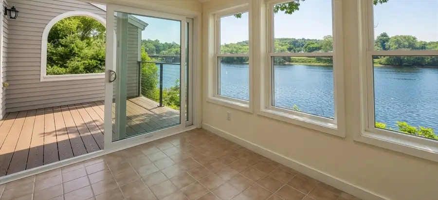 637 Riverside Ave #15, Haverhill, MA 01830 - #3