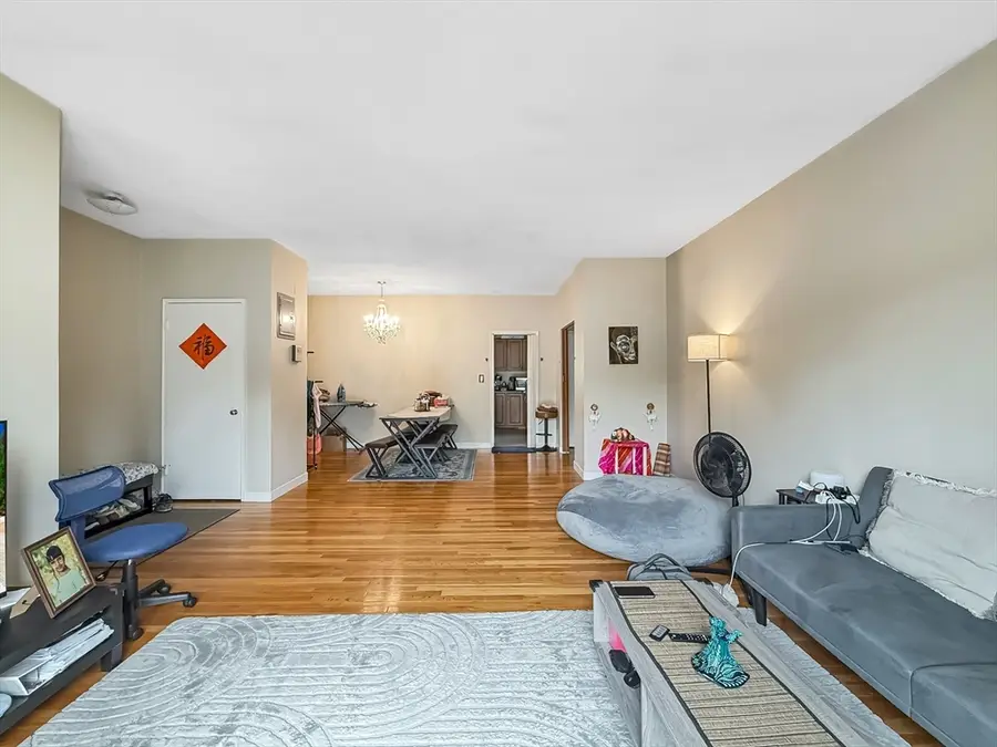 573 Washington St #29, Brookline, MA 02446 - #2