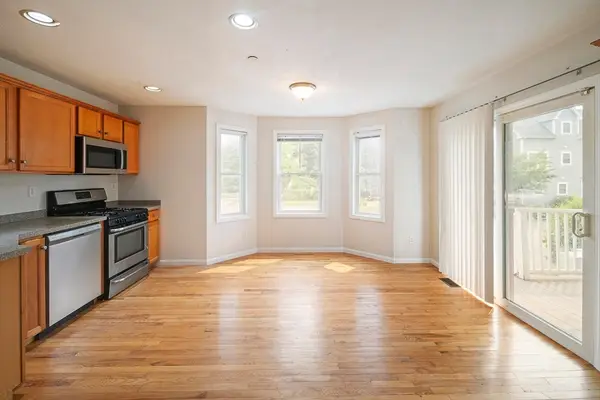 17 Business Ter #17, Boston, MA 02136