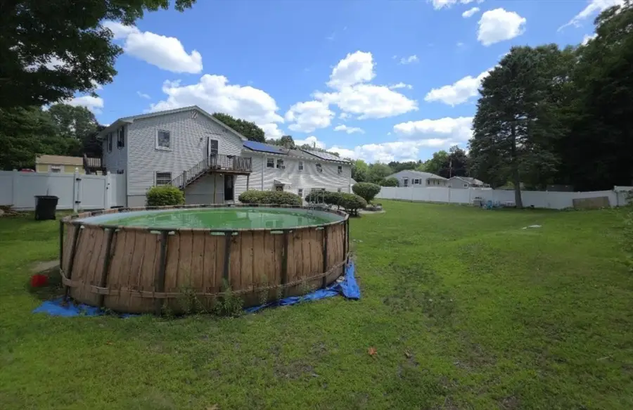 8 Rochelle St, Auburn, MA 01501 - #3
