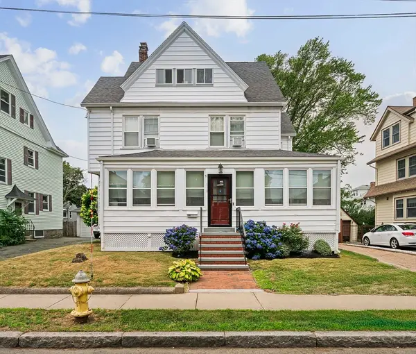 118 E Elm Ave, Quincy, MA 02170