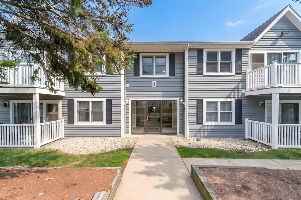 450 Somerset Ave #705, Taunton, MA 02780 - #1