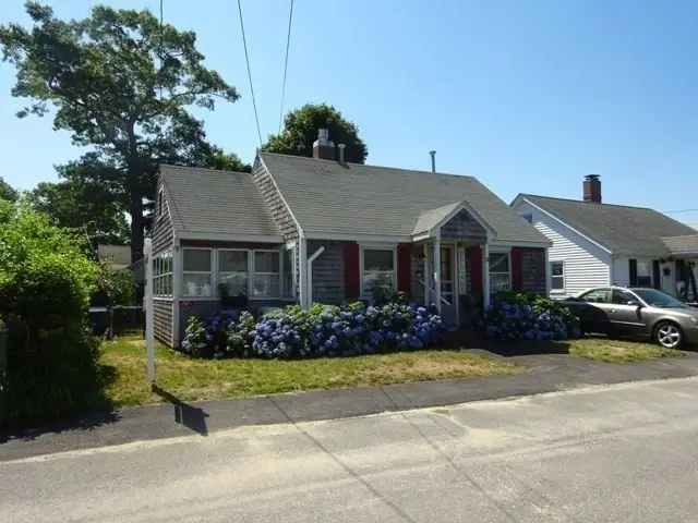 21 Vernal St, Wareham, MA 02571 - #3