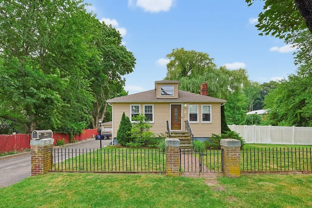 53 Blaney Ave, Peabody, MA 01960 - #1