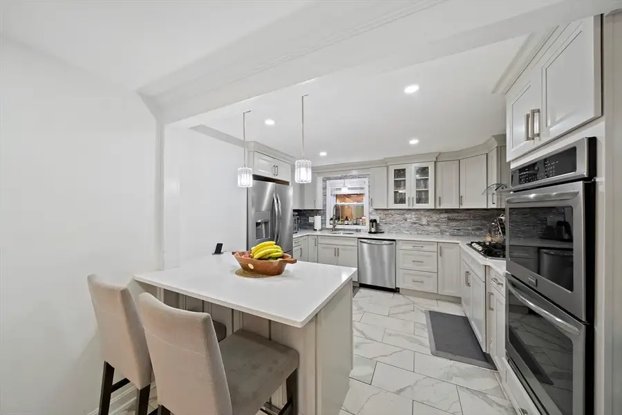 105 Cross St, Randolph, MA 02368 - #2