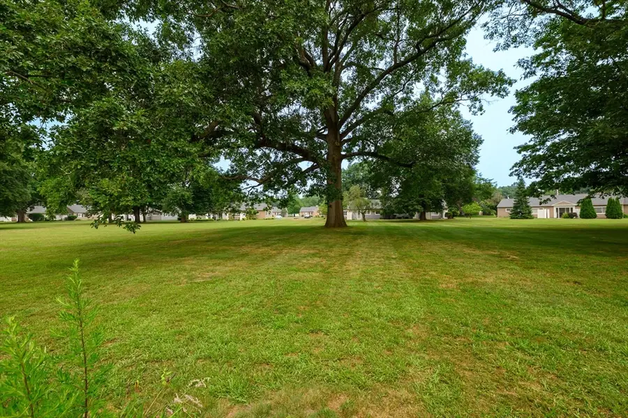 54 Meadowlark Ln #54, Chicopee, MA 01022 - #2