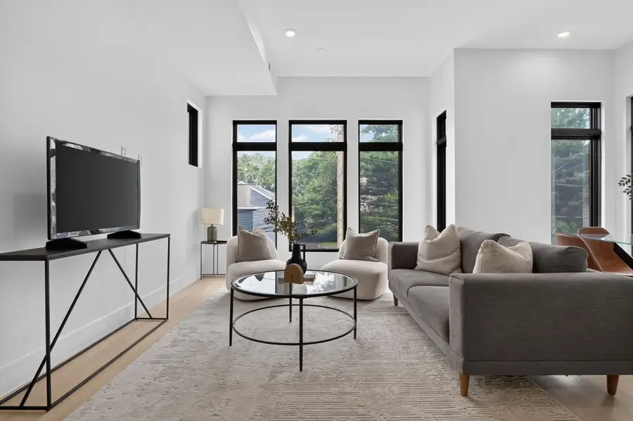 15 Clyde St #E, Somerville, MA 02145 - #3