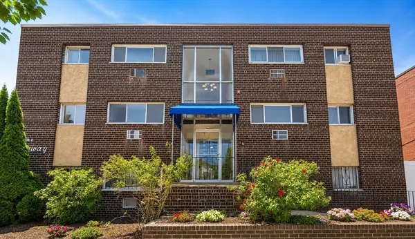 416 Belgrade Ave #46, Boston, MA 02132