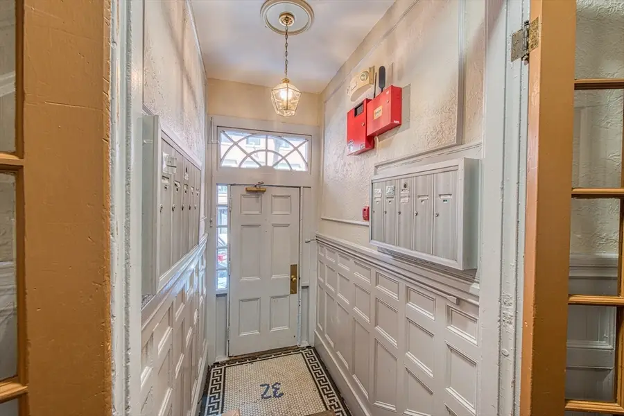 32 Grove #1, Boston, MA 02114 - #3