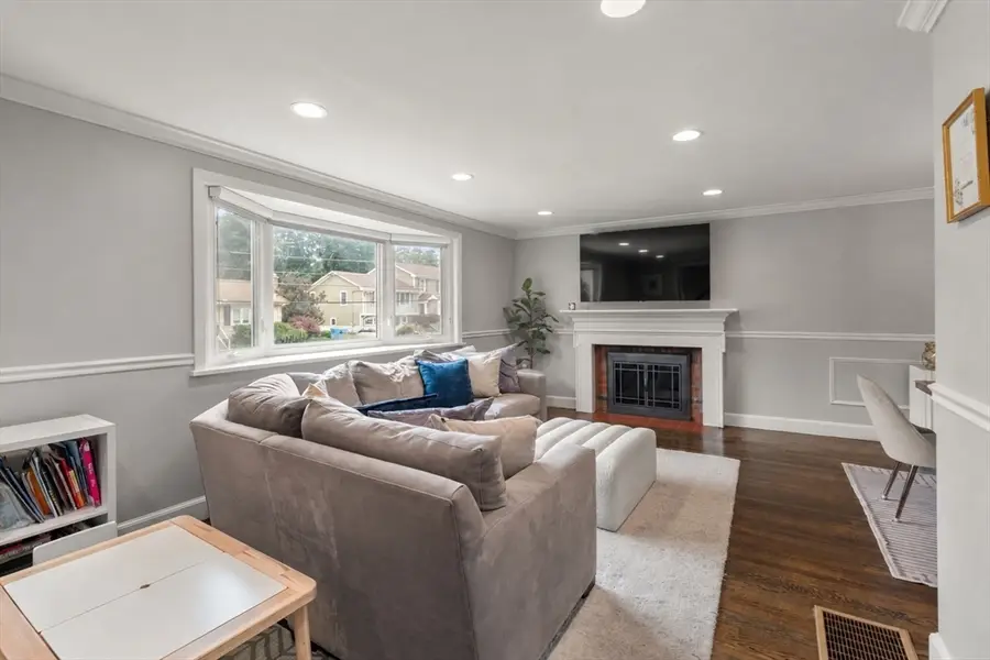 150 Woodbine Circle, Needham, MA 02494 - #3