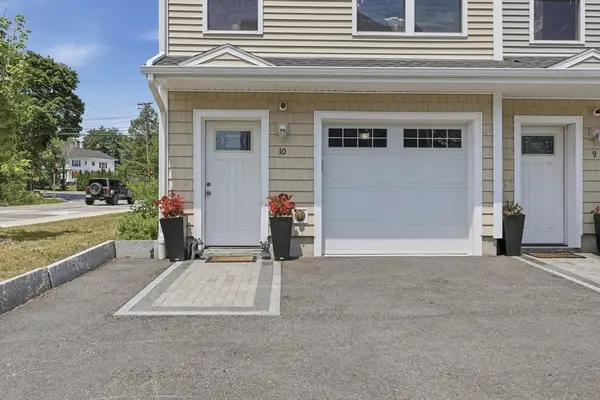 1563 Andover St #10, Tewksbury, MA 01876