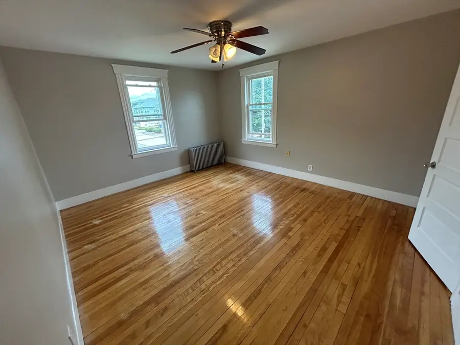 16 Northboro St, Worcester, MA 01604 - #3