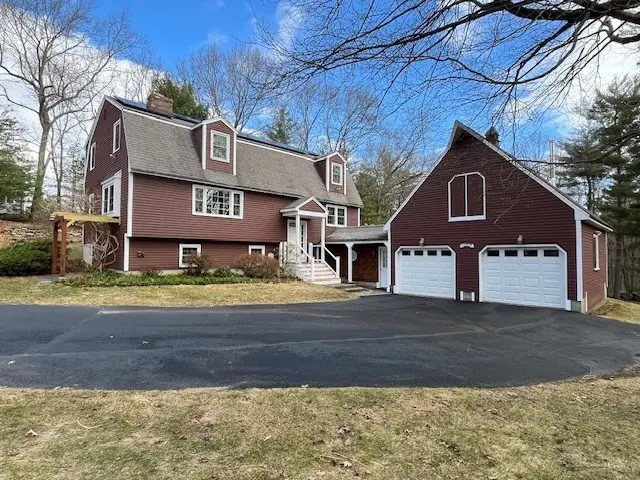 9 Cyndy Ln, Millbury, MA 01527 - #1
