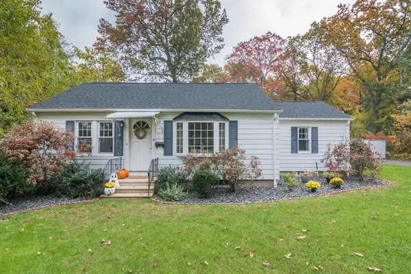 21 Gates Ave, East Longmeadow, MA 01028