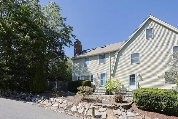 26 Pleasant St #B, Wellesley, MA 02482 - #1