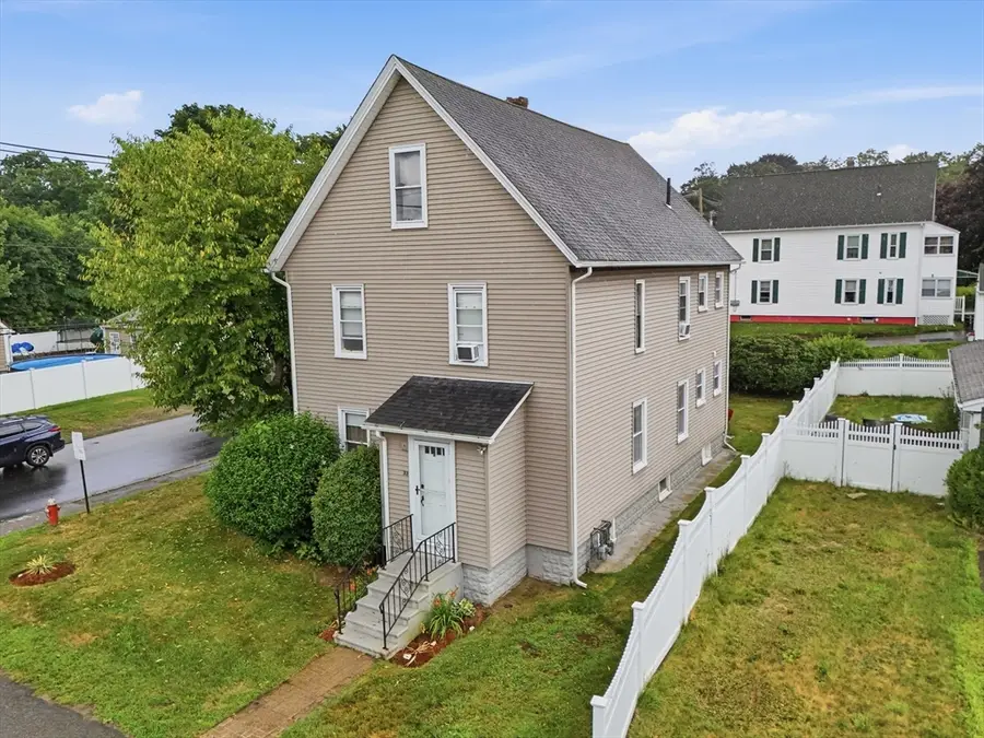 33 Howe Ave, Millbury, MA 01527 - #2
