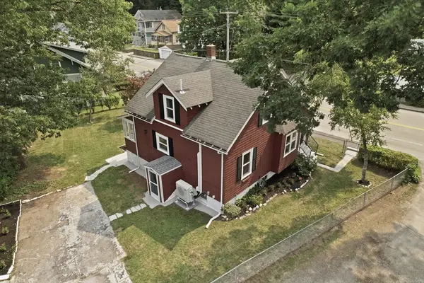 365 Lake Avenue, Worcester, MA 01604